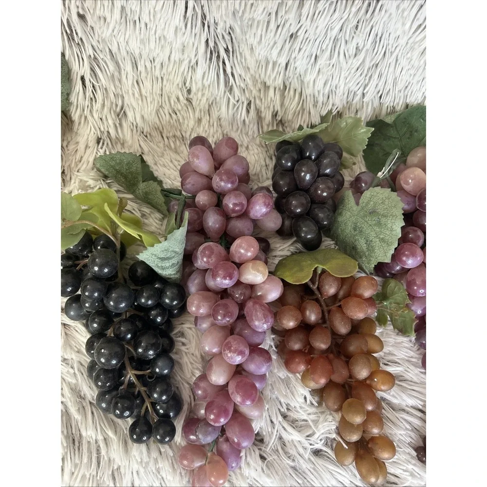 LARGE LOT OF Vintage Grape Clusters Rubber Mid Century Fake Fruit Decor‎ VARIOUS